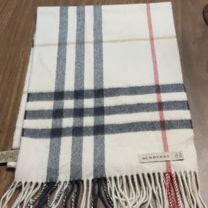 Cashmere men's Burberry scarf authentic excellent